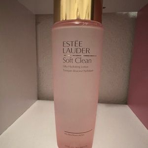 Esteē Lauder Soft Clean